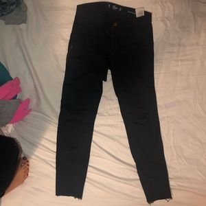 Cropped skinny jeans